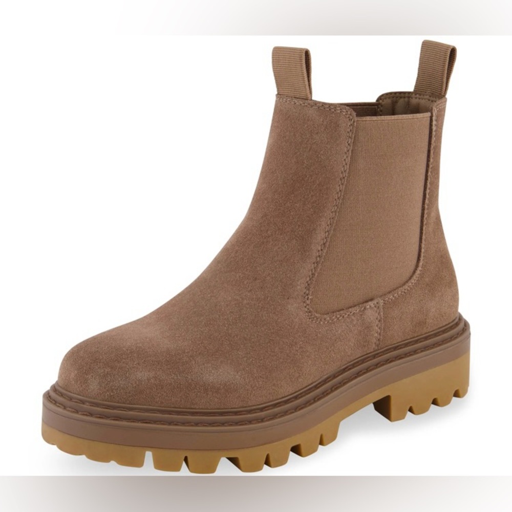 Cushionaire GUC Size 7W Derby Rugged Chelsea Boot in Camel Suede